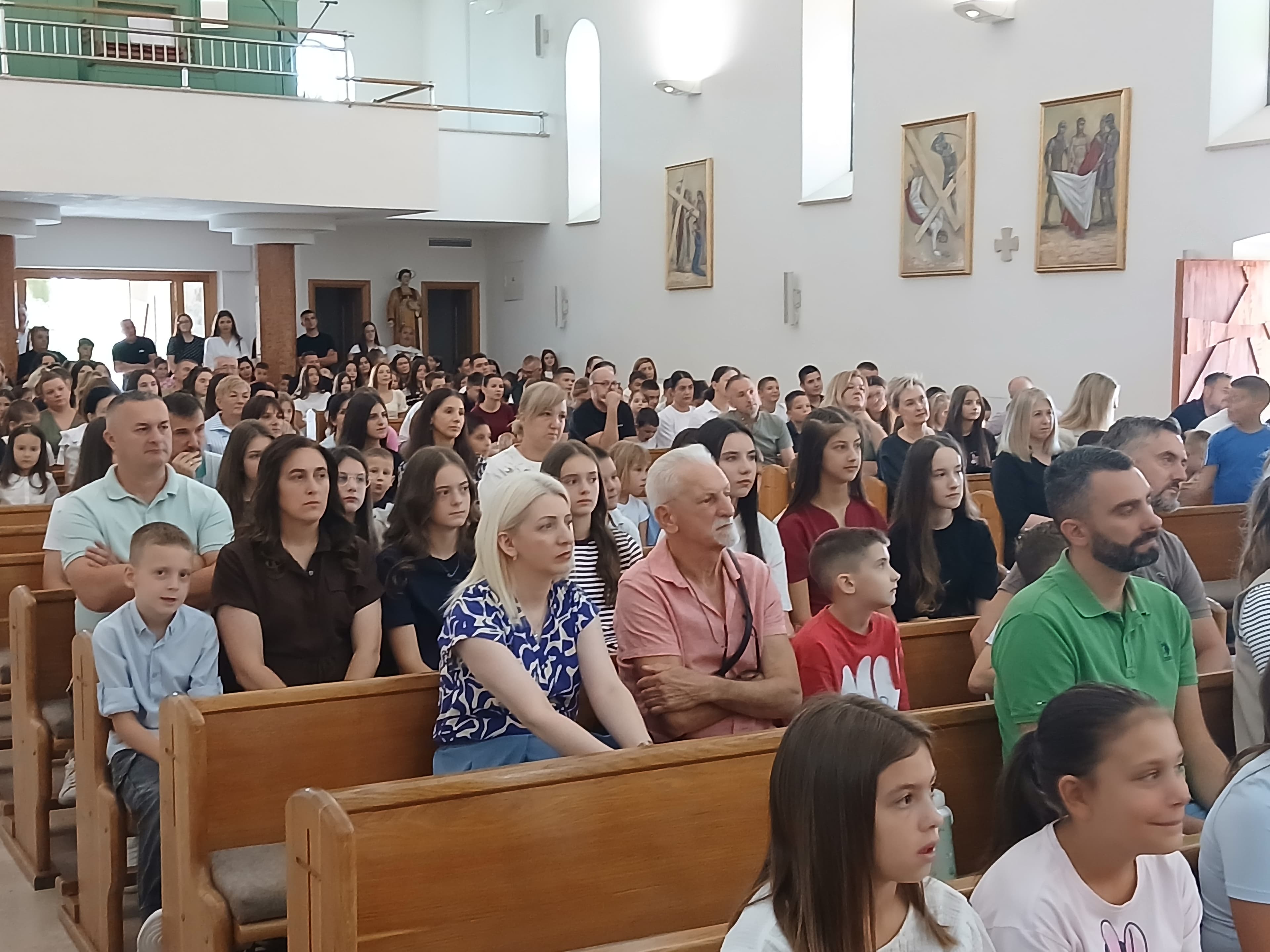 Svečanom misom i blagoslovom obilježen početak školske godine