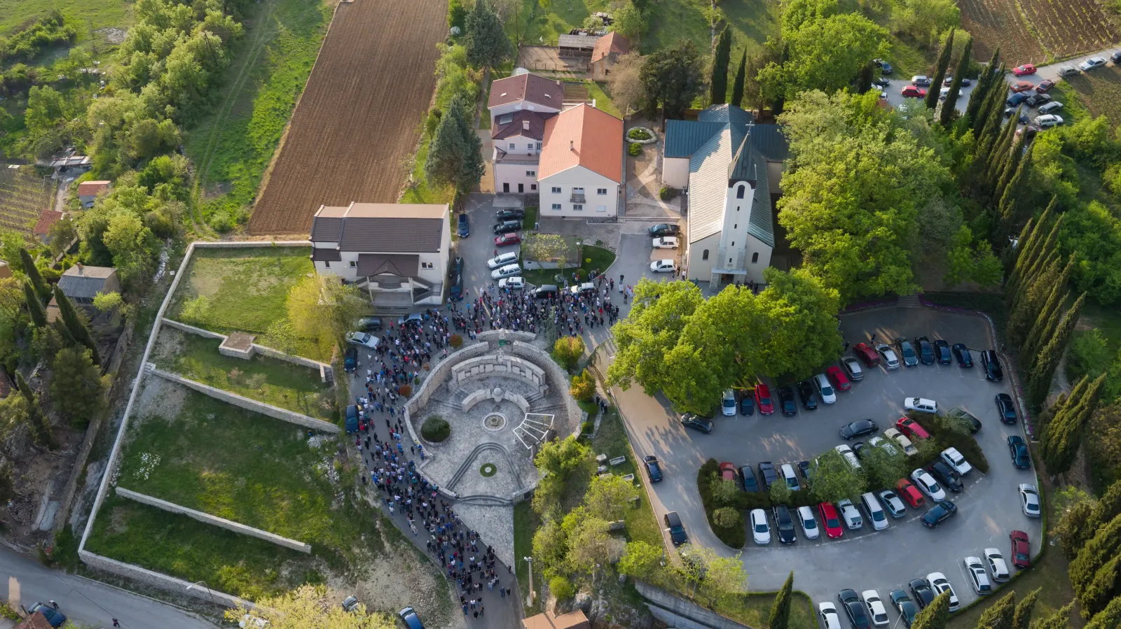 Pogled iz zraka na Čerin